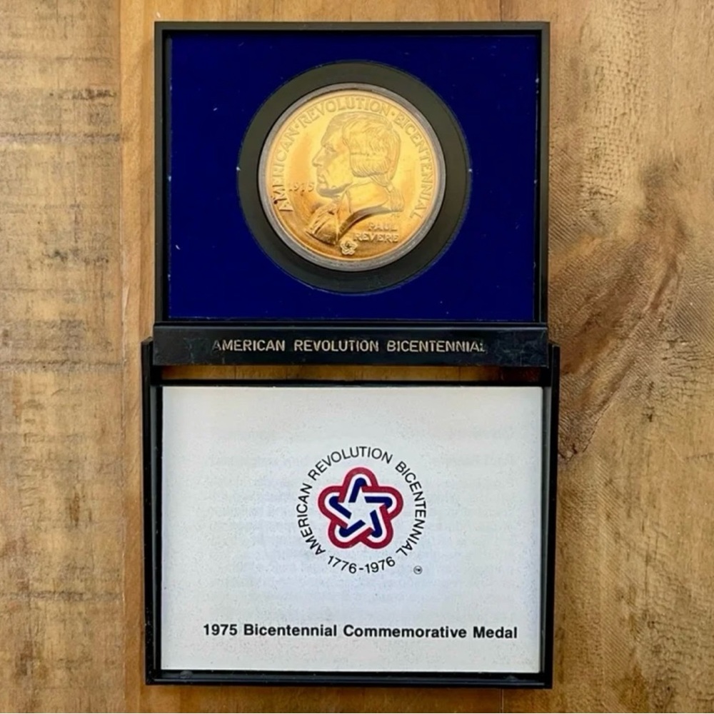1975 American Revolution Bicentennial Commemorative Medal